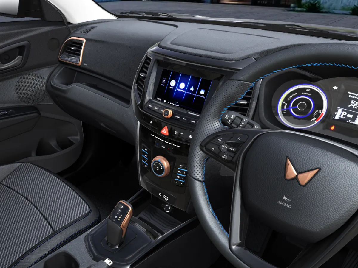 Mahindra XUV400 XUV 400 EV EC Pro 34.5 kWh